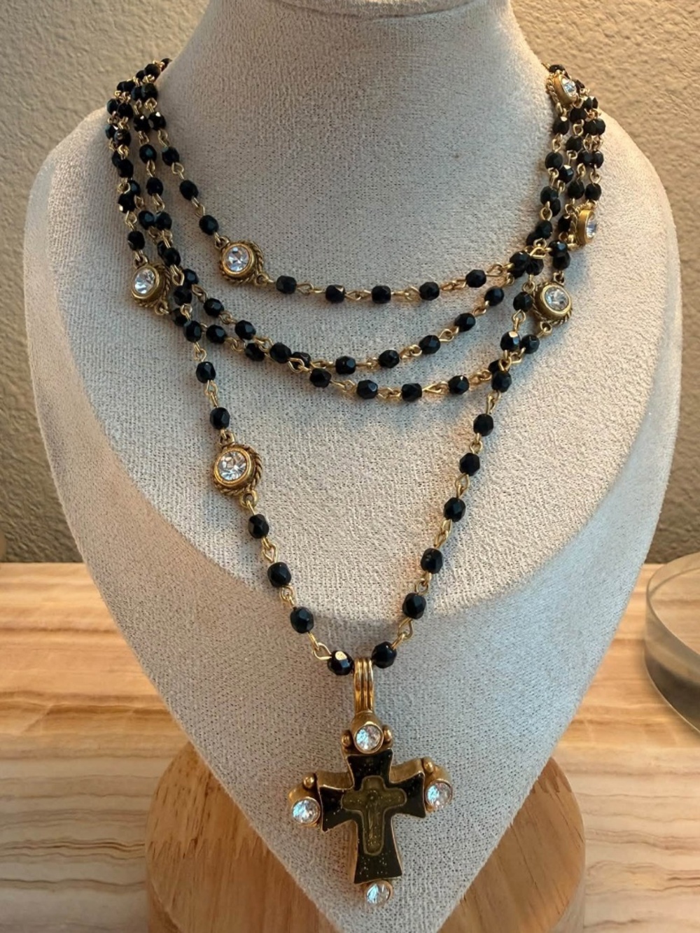 Virgin Saints & Angels Magdalena 6mm Crystal Jet Black & Gold